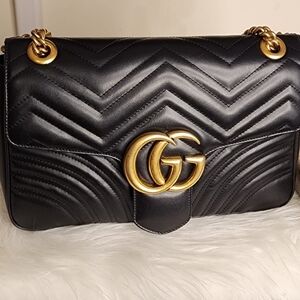 Gucci GG Marmont medium shoulder bag